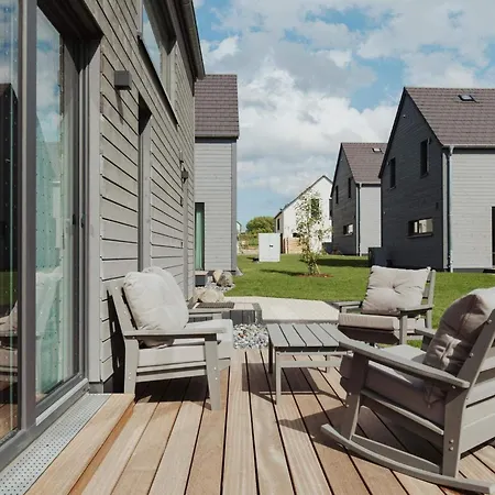 Urlaubshaus Mit Grosser Terrasse Nyaraló Sagard