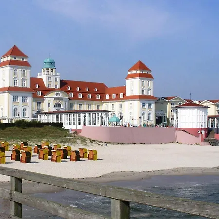 Nyaraló Urlaubshaus Mit Grosser Terrasse Sagard